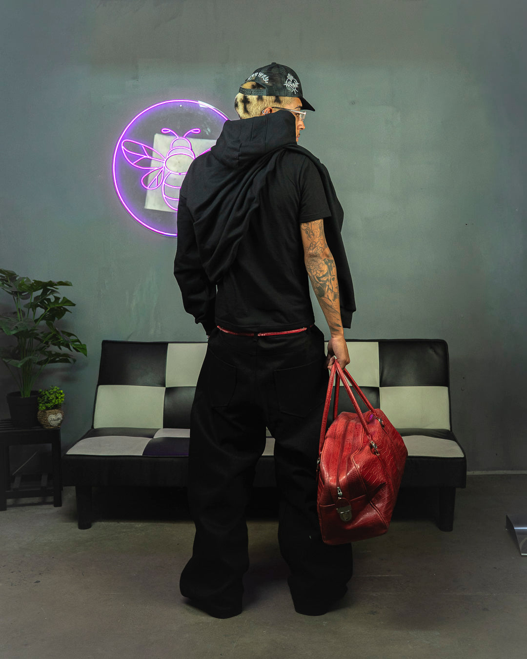 RIPPED SWEATSHIRT (NEW)