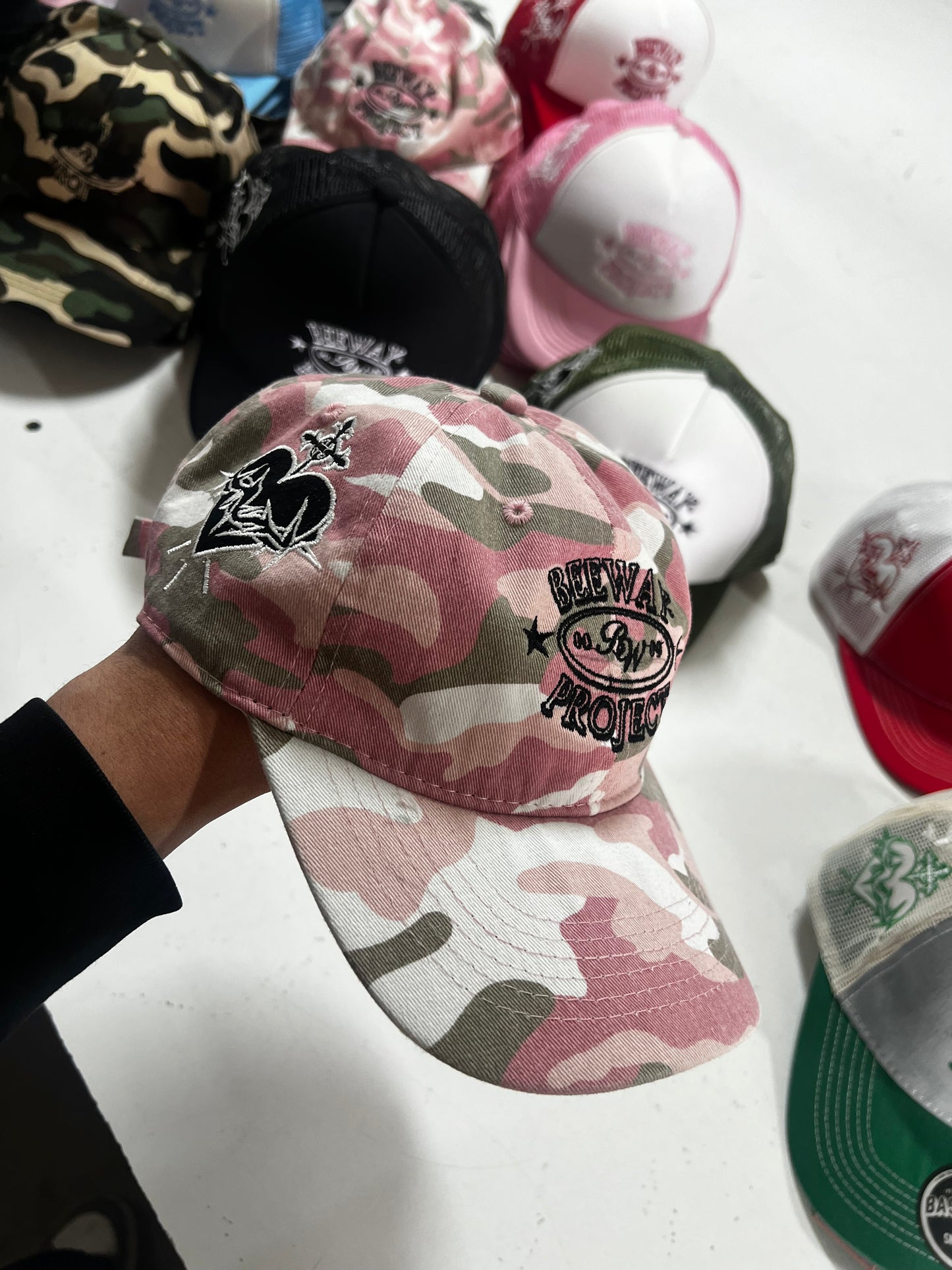 GORRA MILITAR (ROSA)