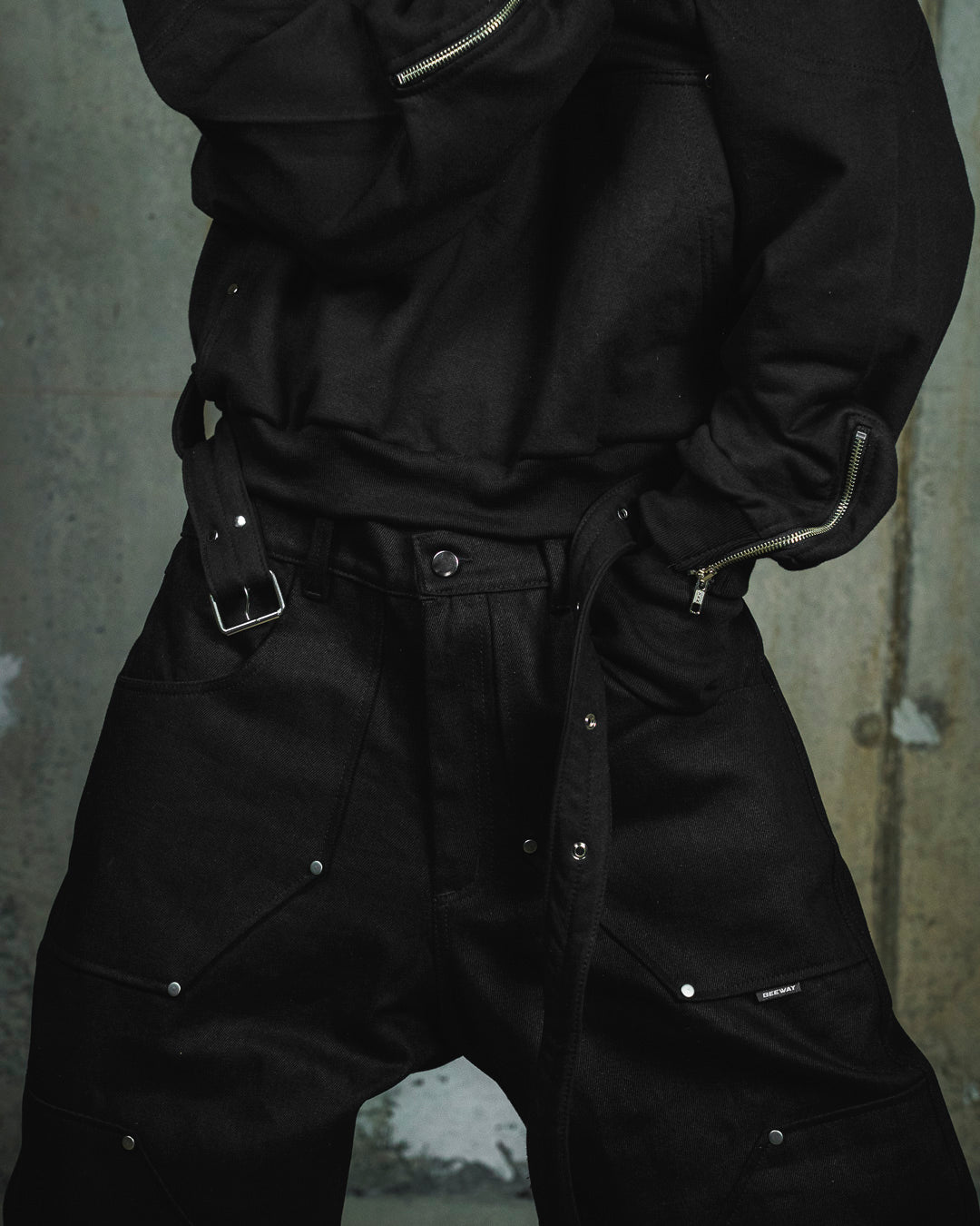 RESILIENCE ULTRA BLACK