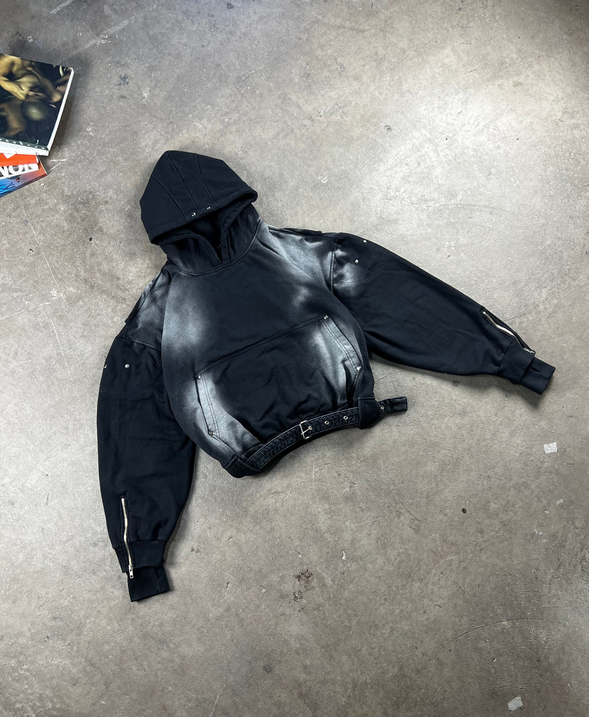 HOODIE RESILIENCIE (FOCALIZADO) - S